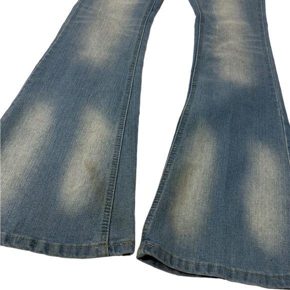 2000s Red Rivet Flare Jeans - Picture 6 of 7